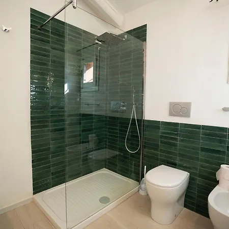 Eros Apartment *